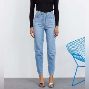 Levi’s High Loose Tapered Fit Women’s jeans Size 27